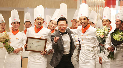 青島新東方秋招高峰點(diǎn)燃職業(yè)發(fā)展新引擎，酒店管理與信息咨詢服務(wù)咨詢火熱再現(xiàn)報(bào)名熱潮